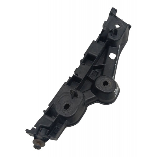 Guia Parachoque Dianteiro Esquerdo Renault Logan 1.0 2009 Guia Parachoque Dianteiro Esquerdo Renault Logan 1.0 2009