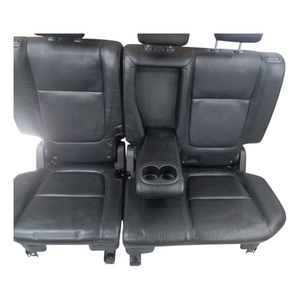 Jogo Banco Couro Traseiro Mitsubishi Outlander 2.0 2015 2016 Jogo Banco Couro Traseiro Mitsubishi Outlander 2.0 2015 2016