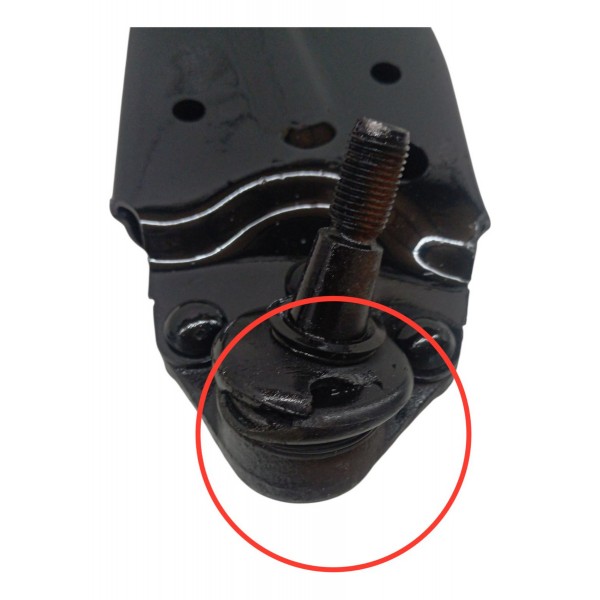 Bandeja Suspensão Direita Fiat Uno Way 2011 Detalhe Bandeja Suspensão Direita Fiat Uno Way 2011 Detalhe