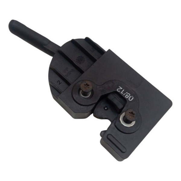 Trava Trinco Esquerdo Encosto Banco Traseiro Jac J5 2012 Trava Trinco Esquerdo Encosto Banco Traseiro Jac J5 2012