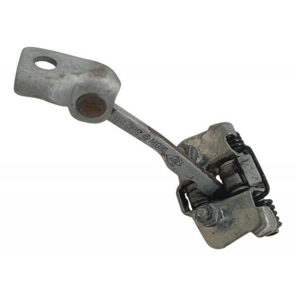 Limitador Porta Dianteiro Direito Renault Sandero 1.0 2017 Limitador Porta Dianteiro Direito Renault Sandero 1.0 2017
