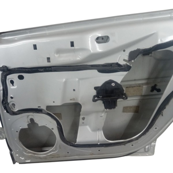 Porta Traseira Direita Citroen C4 Pallas 2.0 4p 2008 2009 Direito Porta Traseira Direita Citroen C4 Pallas 2.0 4p 2008 2009 Direito