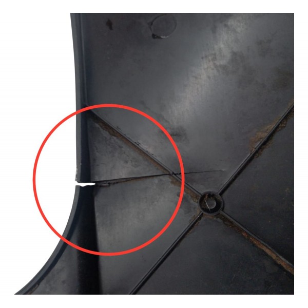 Protetor Defletor Interno Radiador Peugeot 307 2005 Detalhe Protetor Defletor Interno Radiador Peugeot 307 2005 Detalhe