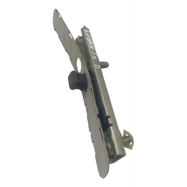 Trilho Regulagem Altura Cinto Direito Renault Logan 1.0 2009 Trilho Regulagem Altura Cinto Direito Renault Logan 1.0 2009