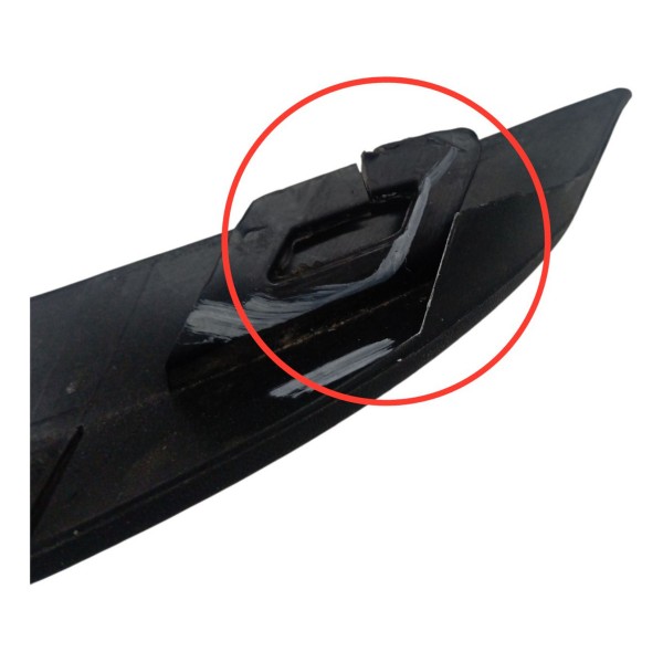 Moldura Farol Direito Renaut Sandero Logan 1.0 2017 Detalhe