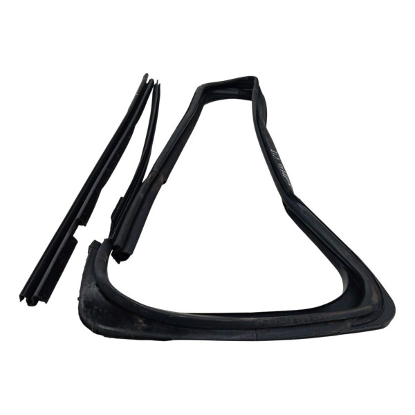 Kit Pestana Canaleta Traseira Esquerda Renault Sandero 2017 Kit Pestana Canaleta Traseira Esquerda Renault Sandero 2017