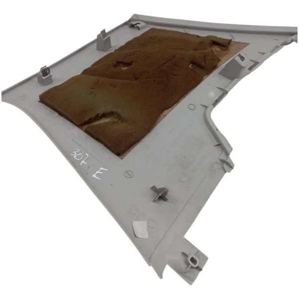 Acabamento Coluna Traseira Esquerda Peugeot 307 2006 2007 Acabamento Coluna Traseira Esquerda Peugeot 307 2006 2007