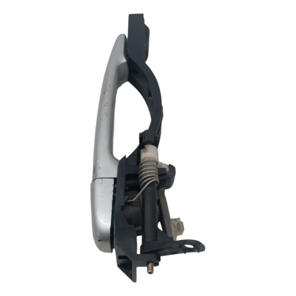 Maçaneta Externa Dianteira Esquerda Peugeot 307 2006 Detalhe Maçaneta Externa Dianteira Esquerda Peugeot 307 2006 Detalhe