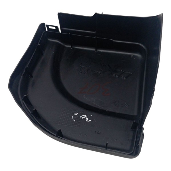 Moldura Tampa Caixa Fusível Peugeot 307 308 2006 2007 2008 Moldura Tampa Caixa Fusível Peugeot 307 308 2006 2007 2008