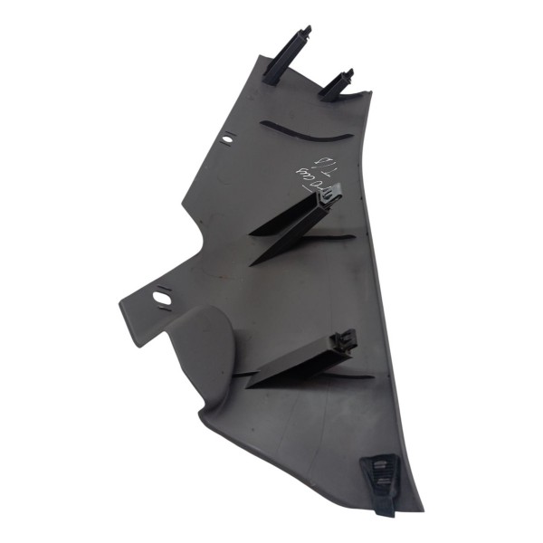 Moldura Banco Traseiro Direito Ford Focus Glx 2001 2002 2003 Moldura Banco Traseiro Direito Ford Focus Glx 2001 2002 2003