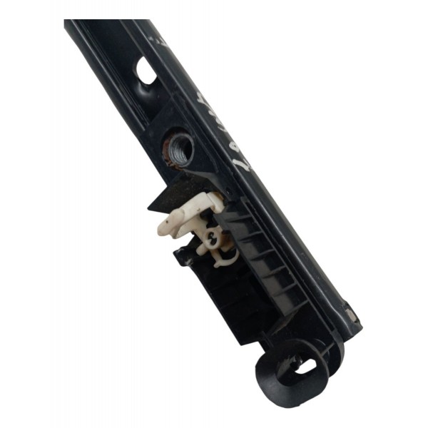 Trilho Regulagem Altura Cinto Esquerdo Ford Focus 2001 2002 Trilho Regulagem Altura Cinto Esquerdo Ford Focus 2001 2002