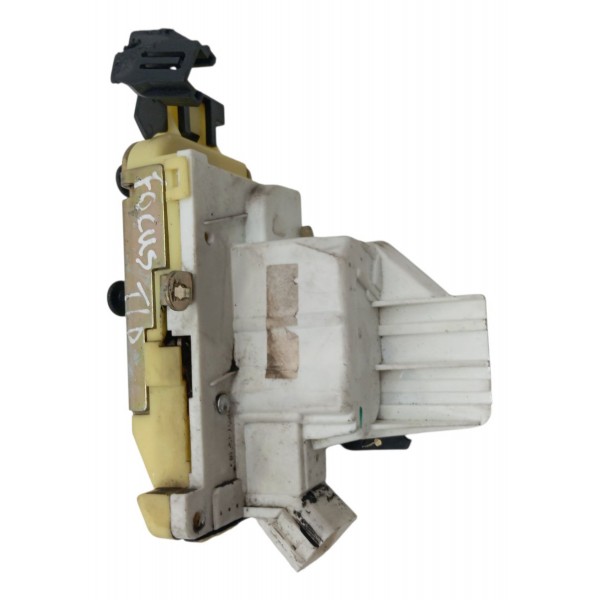 Fechadura Porta Traseira Direita Ford Focus 2001 2002 2003 Fechadura Porta Traseira Direita Ford Focus 2001 2002 2003