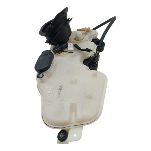 Reservatório Parabra Partida Frio Renault Logan 2008 Detalhe Reservatório Parabra Partida Frio Renault Logan 2008 Detalhe