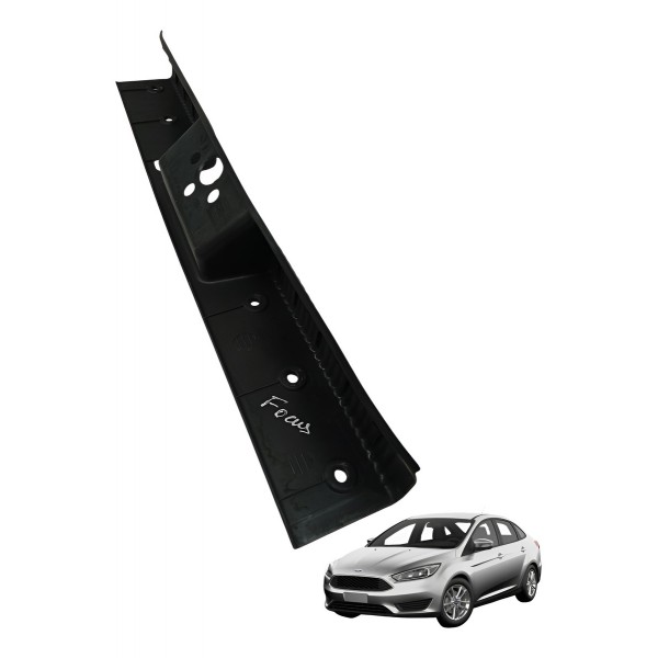 Moldura Soleira Tampa Traseira Ford Focus Glx 2002 2003 2004 Moldura Soleira Tampa Traseira Ford Focus Glx 2002 2003 2004