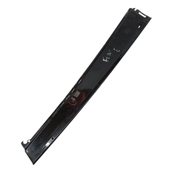 Moldura Friso Porta Direita Ford Focus Sedan Glx 2001 2002 Moldura Friso Porta Direita Ford Focus Sedan Glx 2001 2002