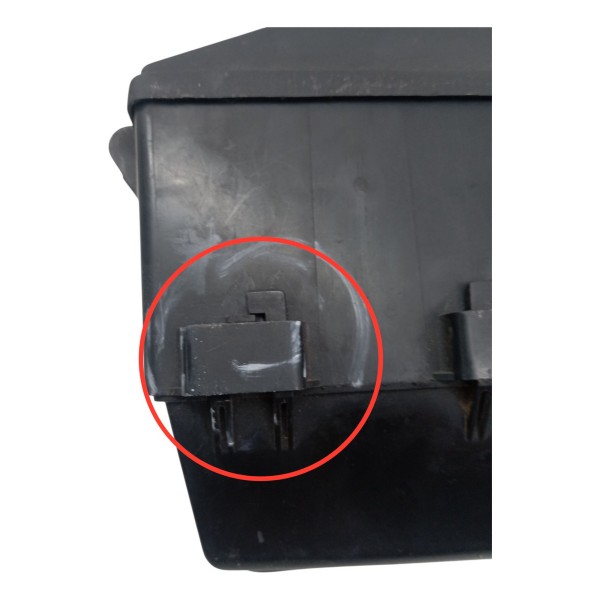 Caixa Fusivel Ford Focus Sedan 2.0 16v Glx 2001 2002 Detalhe Caixa Fusivel Ford Focus Sedan 2.0 16v Glx 2001 2002 Detalhe