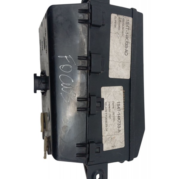 Caixa Fusivel Ford Focus Sedan 2.0 16v Glx 2001 2002 Detalhe Caixa Fusivel Ford Focus Sedan 2.0 16v Glx 2001 2002 Detalhe