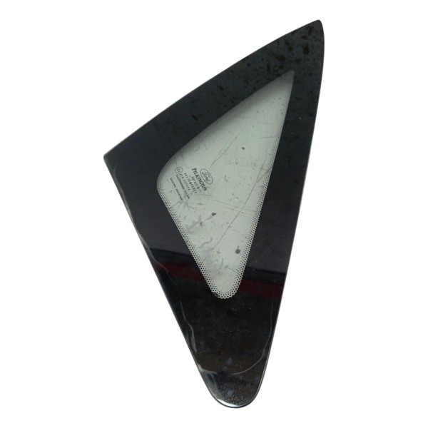 Vidro Fixo Vigia Esquerdo Ford Focus Sedan 2.0 2002 Detalhe Vidro Fixo Vigia Esquerdo Ford Focus Sedan 2.0 2002 Detalhe