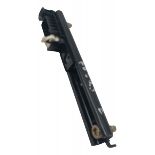 Trilho Esquerdo Regulagem Cinto Ford Focus Sedan 2.0 2002 Trilho Esquerdo Regulagem Cinto Ford Focus Sedan 2.0 2002