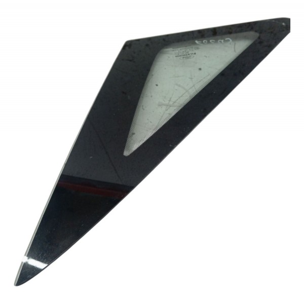 Vidro Fixo Vigia Direito Ford Focus Sedan 2.0 2001 2002 2003 Vidro Fixo Vigia Direito Ford Focus Sedan 2.0 2001 2002 2003