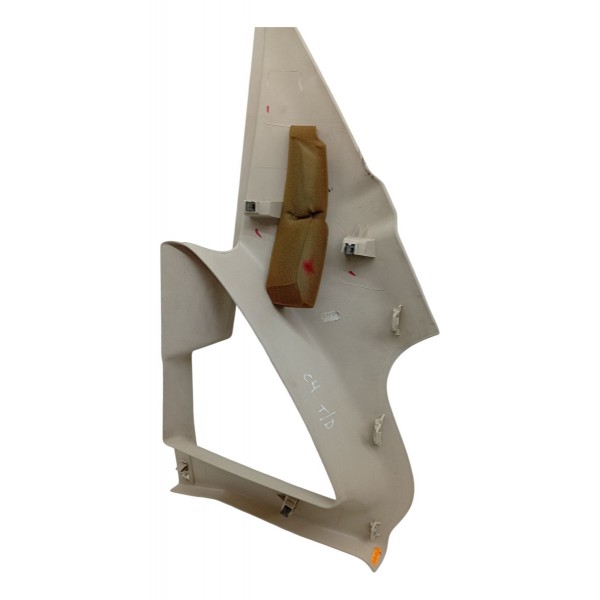 Acabamento Vigia Traseira Direito Citroen C4 Pallas 2008 Acabamento Vigia Traseira Direito Citroen C4 Pallas 2008