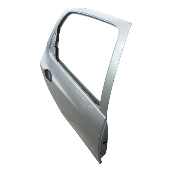 Porta Traseira Direita Chevrolet Celta 4p 2005 2006 Detalhe - Traseira - Direito - Prateado Porta Traseira Direita Chevrolet Celta 4p 2005 2006 Detalhe - Traseira - Direito - Prateado