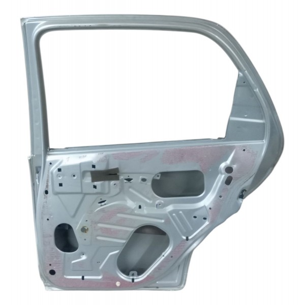 Porta Traseira Direita Chevrolet Celta 4p 2005 2006 Detalhe - Traseira - Direito - Prateado Porta Traseira Direita Chevrolet Celta 4p 2005 2006 Detalhe - Traseira - Direito - Prateado