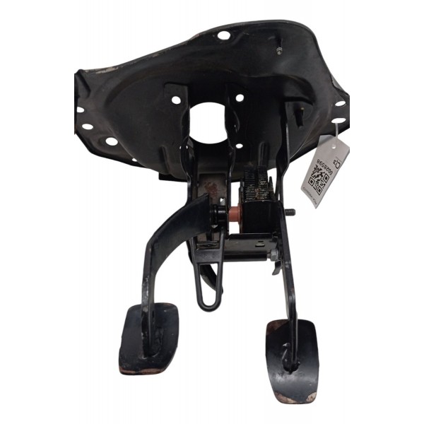Pedaleira Pedal Freio Embreagem Renault Clio 1.0 2015 2016 Pedaleira Pedal Freio Embreagem Renault Clio 1.0 2015 2016
