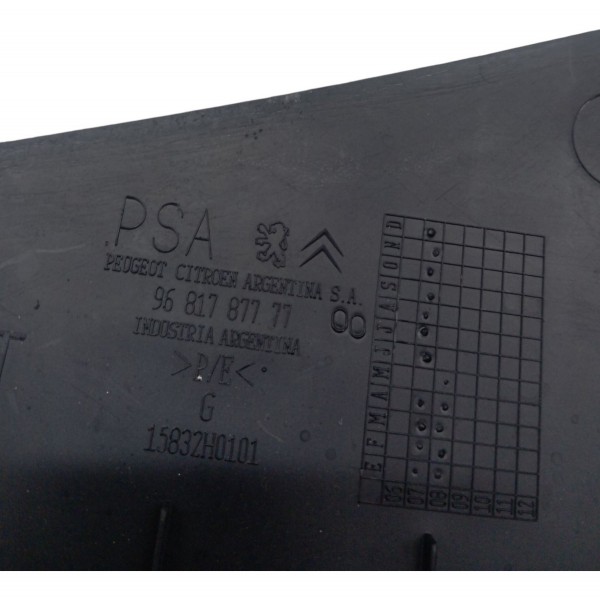 Soleira Traseira Esquerda Citroen C4 Pallas 2008 Detalhe - Preto