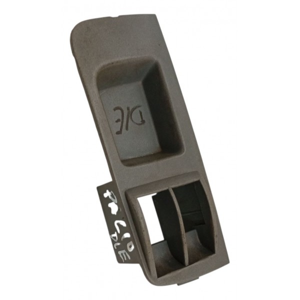 Moldura Botão Vidro Dianteiro Esquerdo Fiat Palio 2014 2015