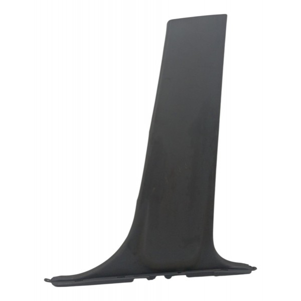 Moldura Coluna Direita Fiat Palio Essence 1.6 2015 Detalhe