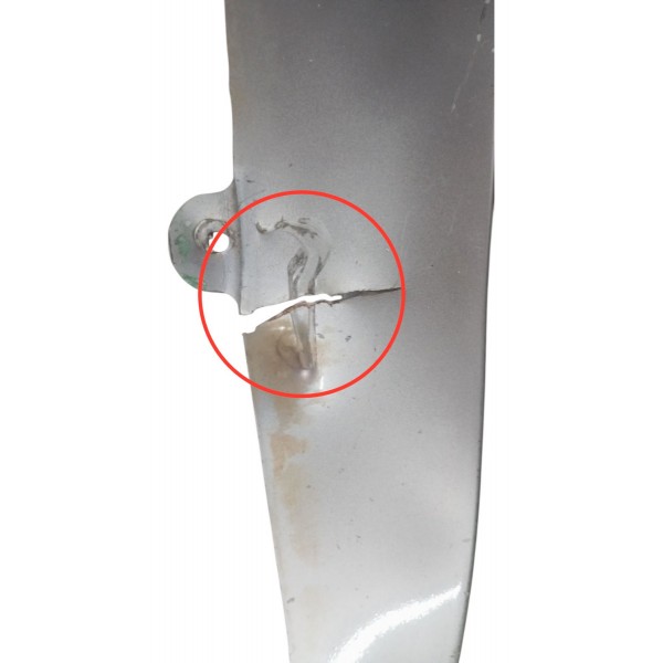 Parachoque Traseiro Mercedes A160 1.6 2001 2003 Detalhe