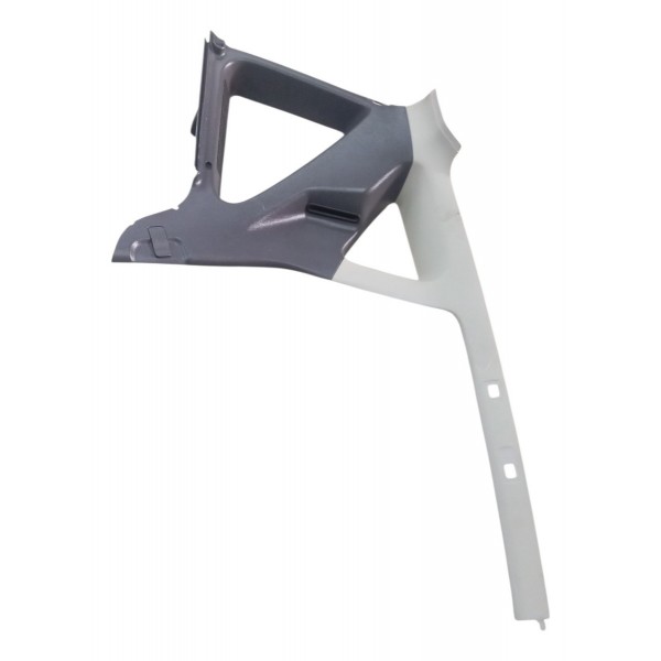 Moldura Acabamento Esquerdo Porta Malas Mercedes A160 2003