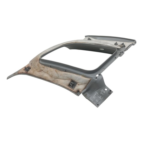 Acabamento Traseira Esquerda Vidro Ford Fiesta  2013 Detalhe