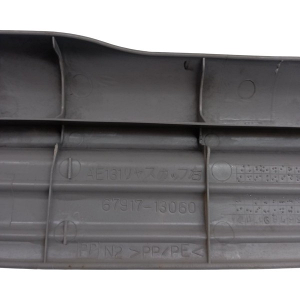 Acabamento Dianteiro Esquerdo Toyota Fielder 1.8 2006