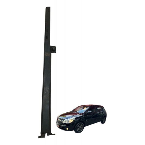 Canaleta Guia Vidro Traseira Direita Chevrolet Agile 2010