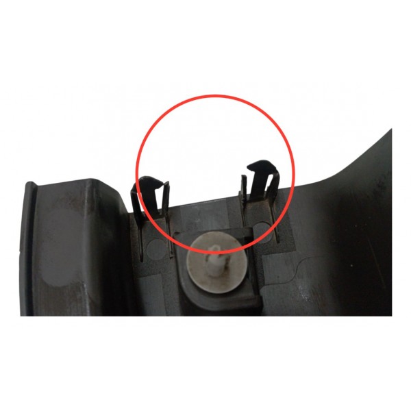 Acabamento Porta Traseira Esquerda Gm Spin 2013 Detalhe