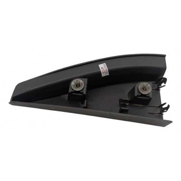 Acabamento Porta Traseira Esquerda Gm Spin 2013 Detalhe