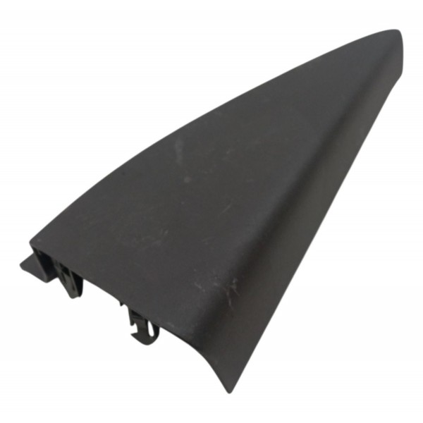 Acabamento Porta Traseira Esquerda Gm Spin 2013 Detalhe