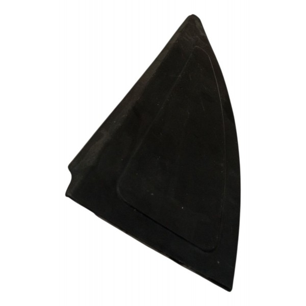 Moldura Traseira Esquerda Chery Qq 1.0 2011 2012 2013