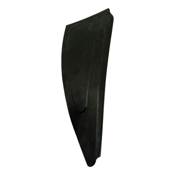 Moldura Traseira Esquerda Chery Qq 1.0 2011 2012 2013