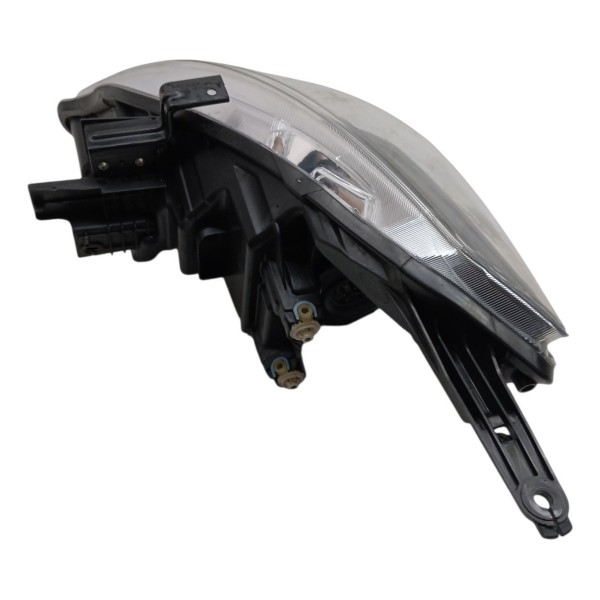 Farol Principal Direita Nissan Versa 1.6 2016 2017 2018 2019 Direito/passageiro