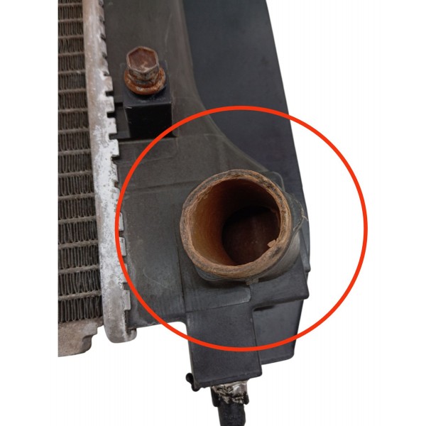 Radiador Toyota Corolla Fielder 1.8 2006 2007 2008 Detalhe