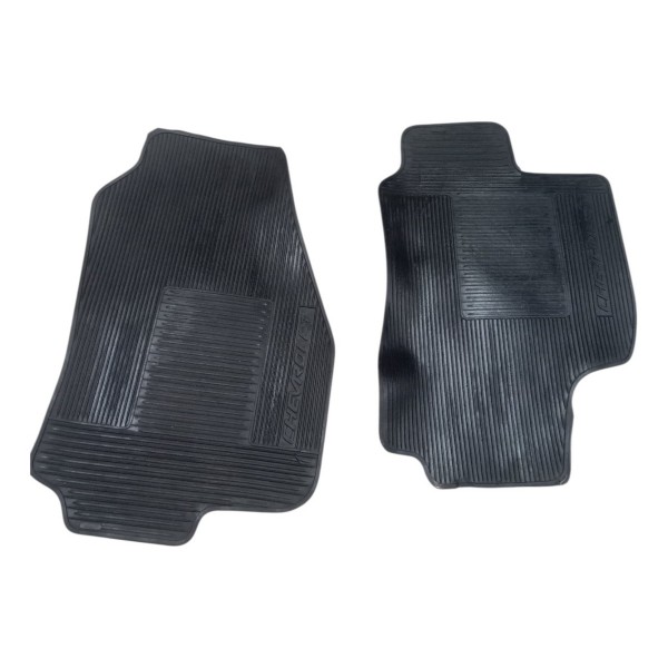 Jogo Tapete Dianteiro Original Gm Celta Prisma Detalhe