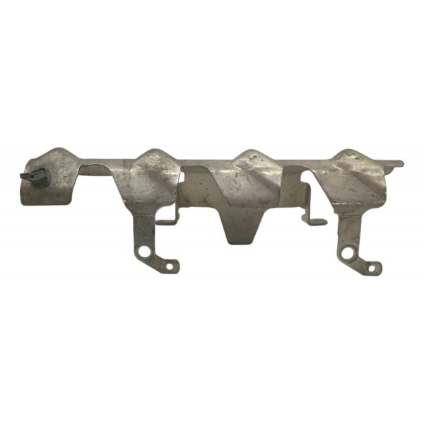 Suporte Protetor Flauta Bico Injetor Nissan Versa 1.6 2019