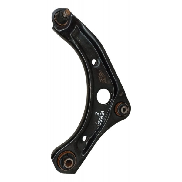 Bandeja Balança Dianteira Esquerda Nissan Versa 2018 2019