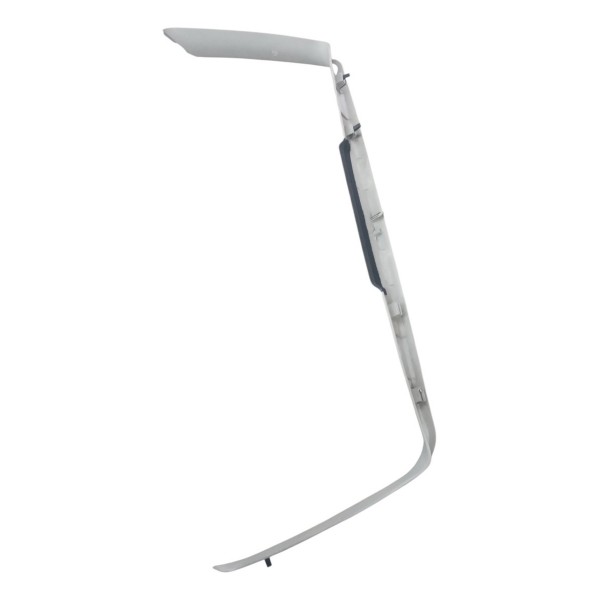 Acabamento Tampa Traseira Volkswagen Golf 2.0 2001 Detalhe