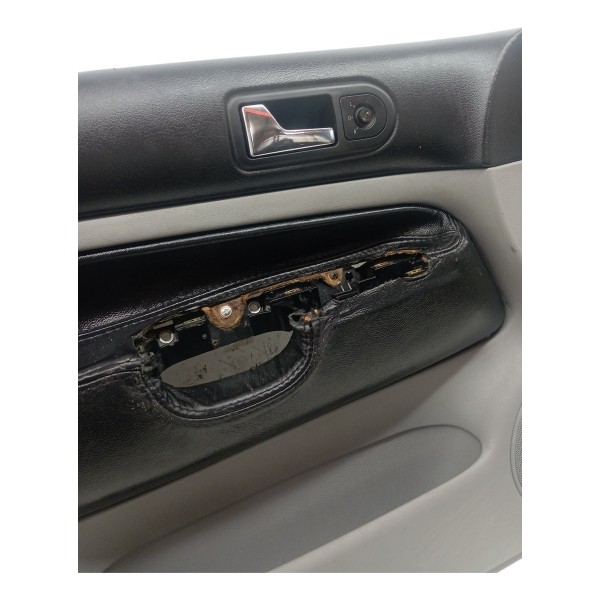Forro Porta Dianteiro Esquerdo Vw Golf 4p 2001 2002 Detalhe