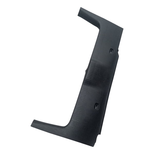 Moldura Acabamento Porta Malas Volkswagen Golf  2001 Detalhe