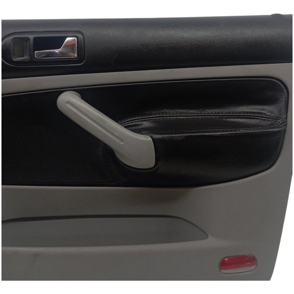 Forro Porta Dianteira Direito Vw Golf 2.0 4p 2001 Detalhe